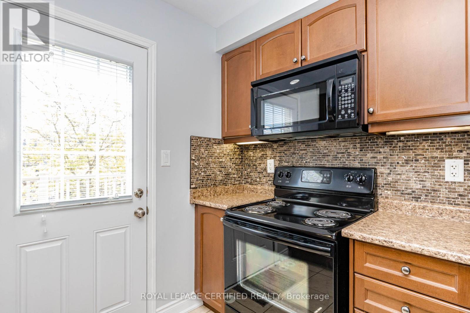 557 Speyer Circle, Milton, Ontario  L9T 0Y1 - Photo 18 - W13220972