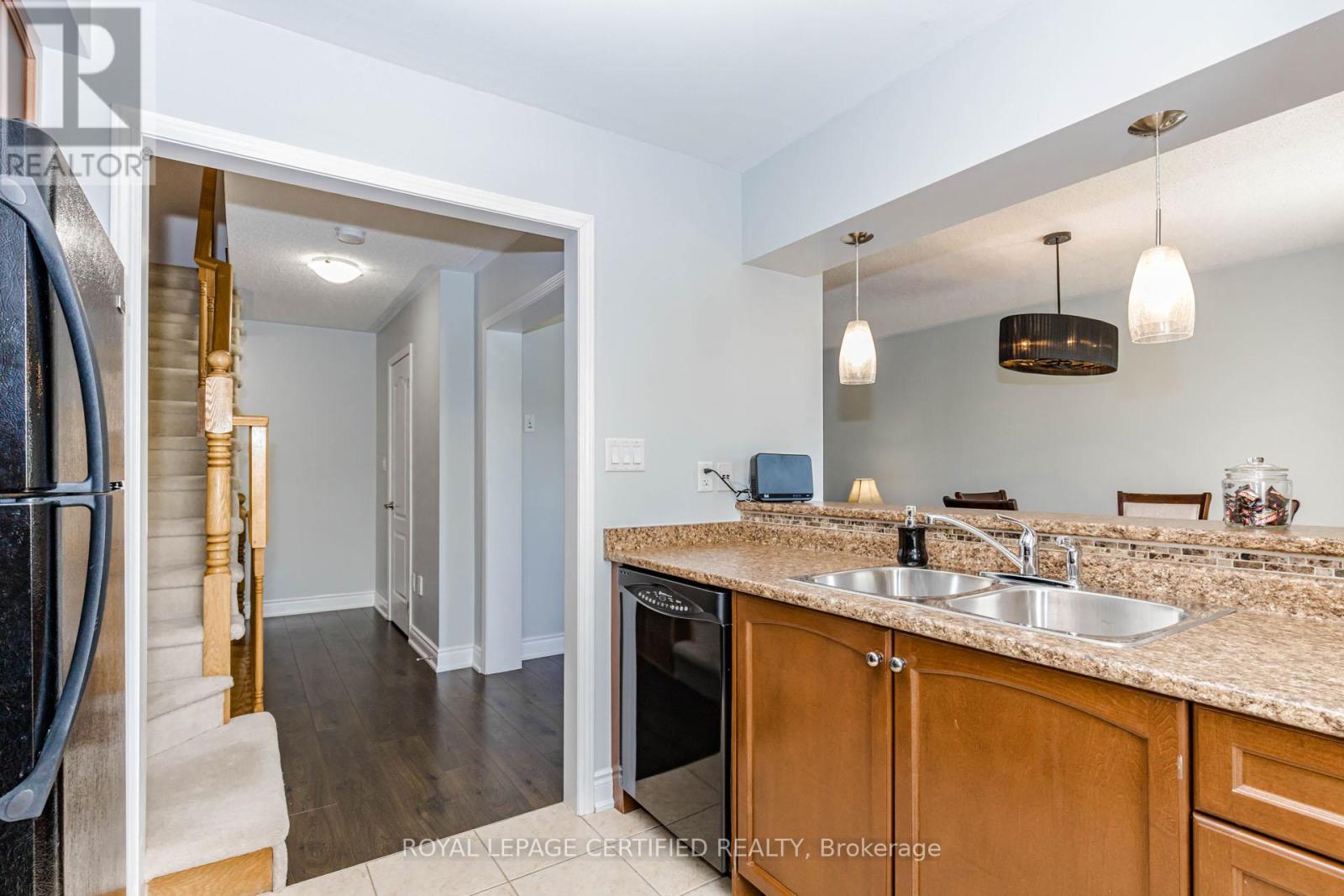 557 Speyer Circle, Milton, Ontario  L9T 0Y1 - Photo 20 - W13220972