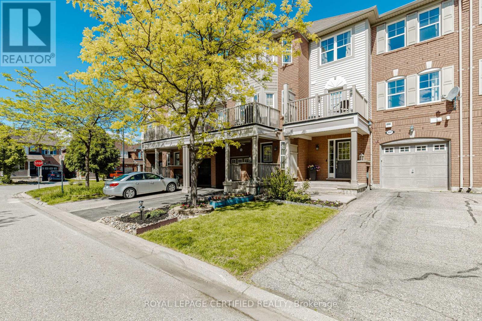 557 Speyer Circle, Milton, Ontario  L9T 0Y1 - Photo 3 - W13220972