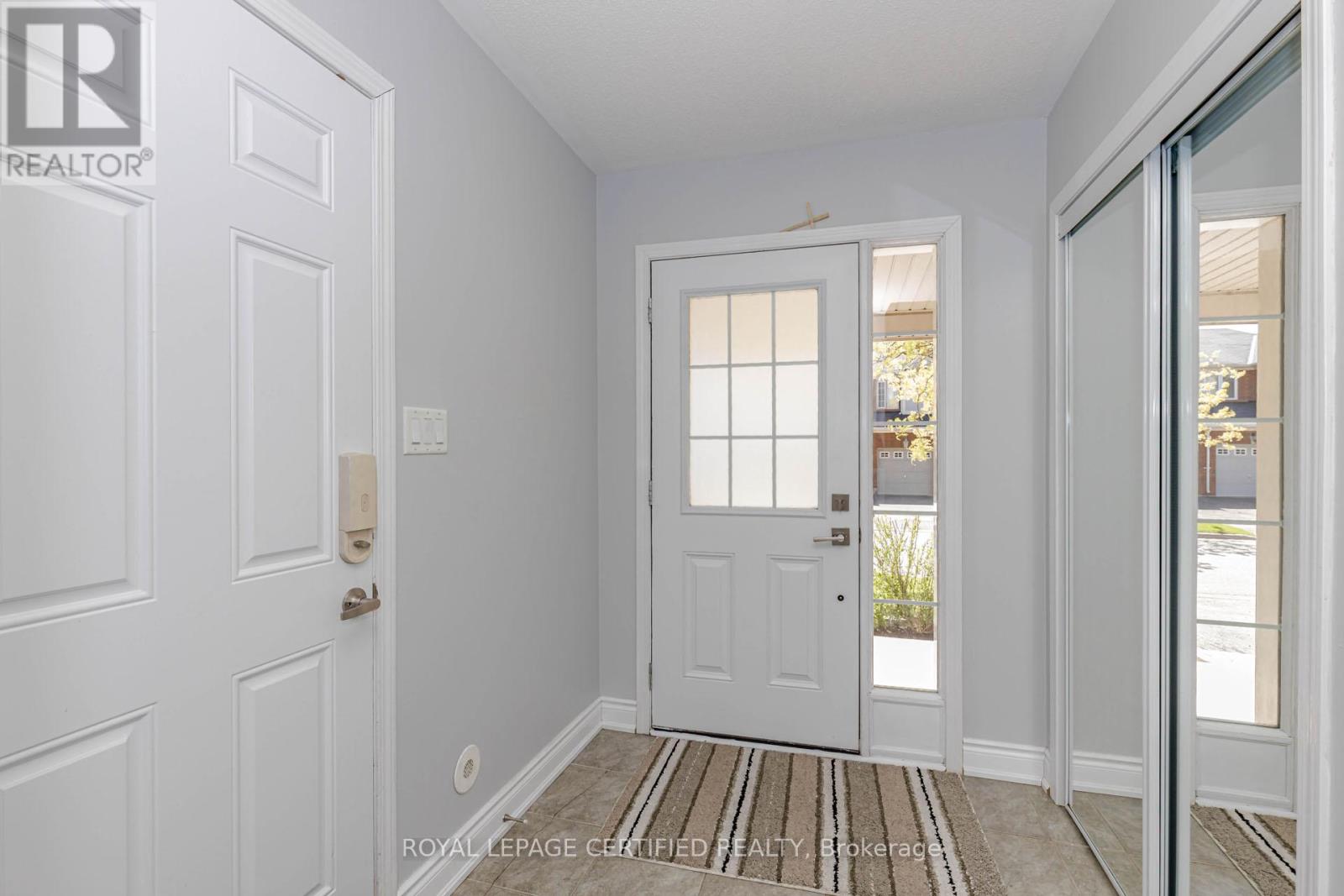 557 Speyer Circle, Milton, Ontario  L9T 0Y1 - Photo 8 - W13220972