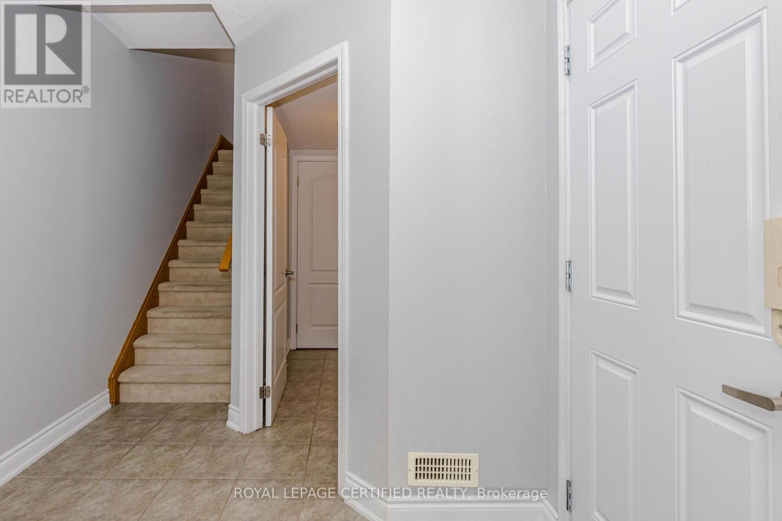 557 Speyer Circle, Milton, Ontario  L9T 0Y1 - Photo 9 - W13220972