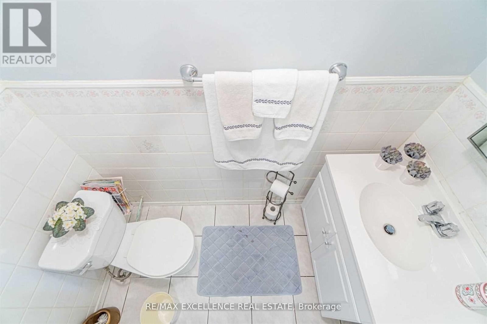 148 Ashton Crescent, Brampton, Ontario  L6S 3J9 - Photo 8 - W13220974