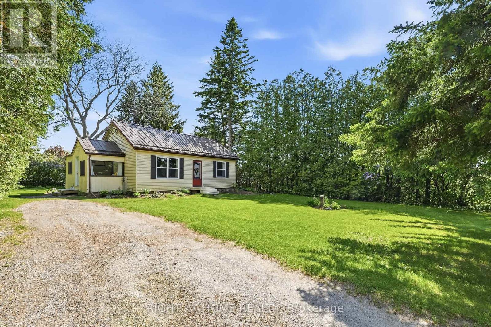 8601 LANDER ROAD, Hamilton Township, Ontario