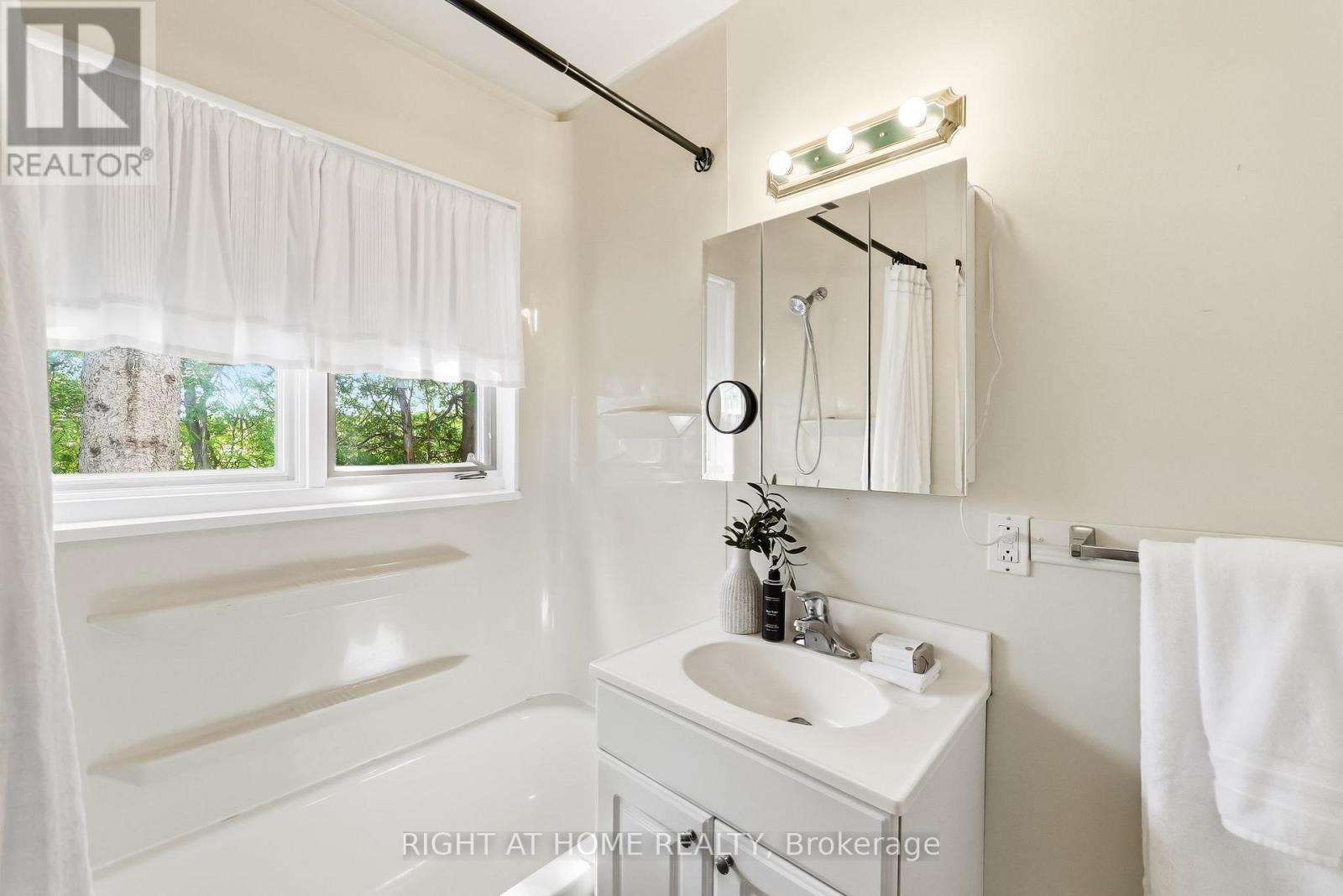8601 Lander Road, Hamilton Township, Ontario  K0K 2E0 - Photo 22 - X13220776