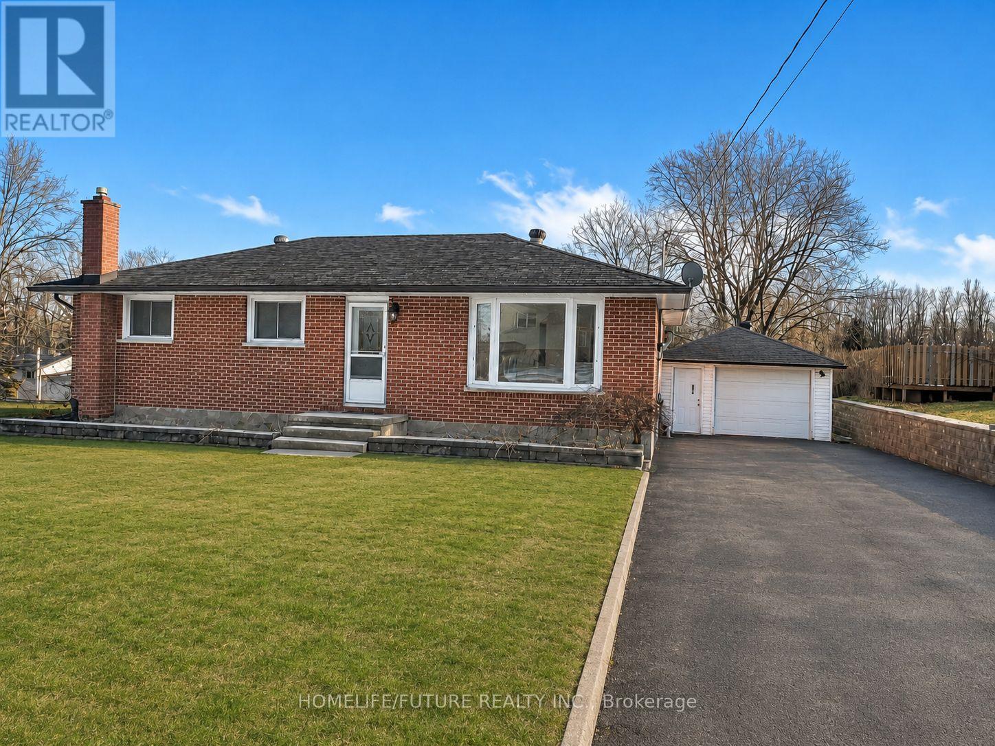 35 Barry Road, Quinte West, Ontario  K8V 0M3 - Photo 2 - X13220842