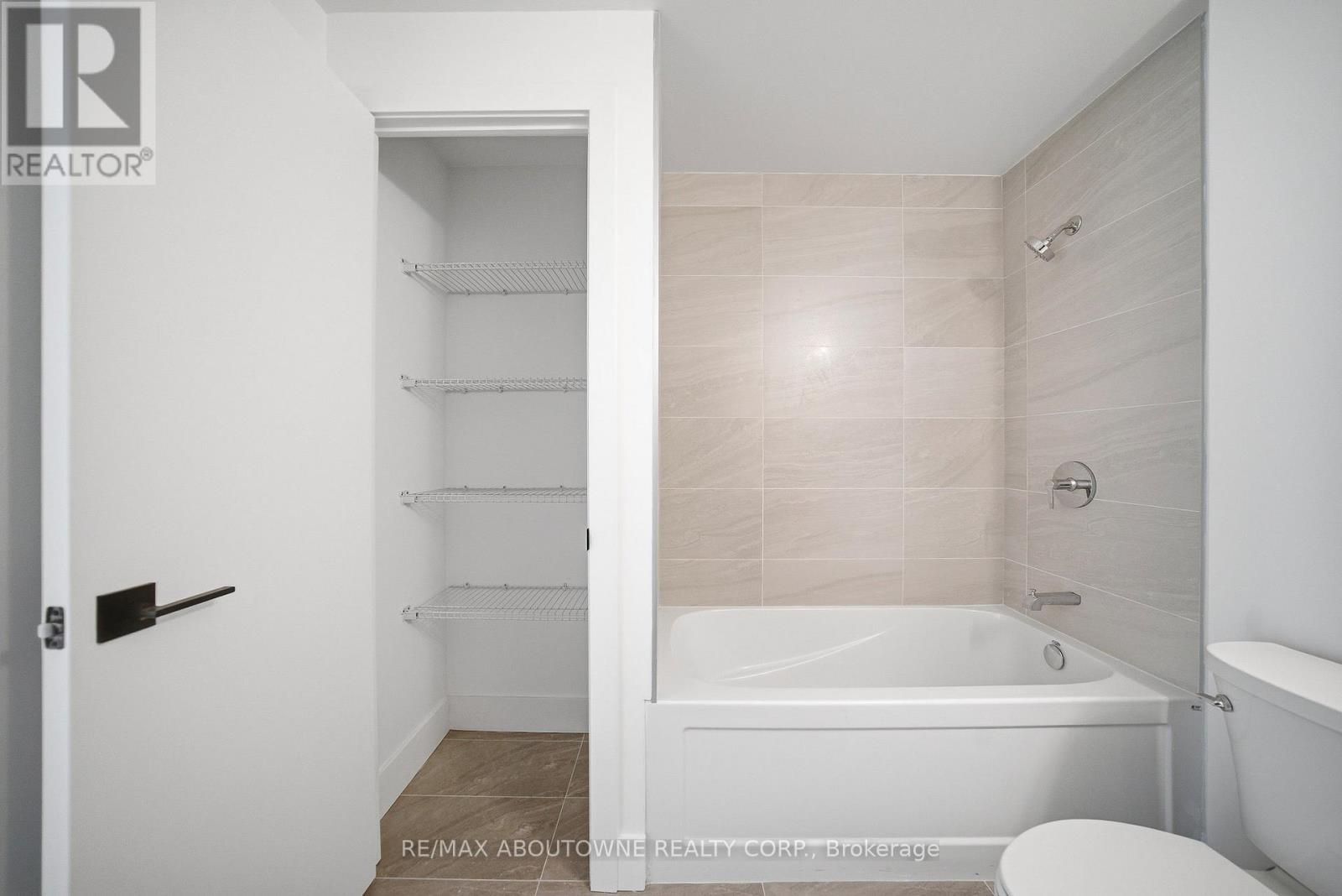 516 - 2782 Barton Street, Hamilton, Ontario  L8E 0L3 - Photo 8 - X13220964