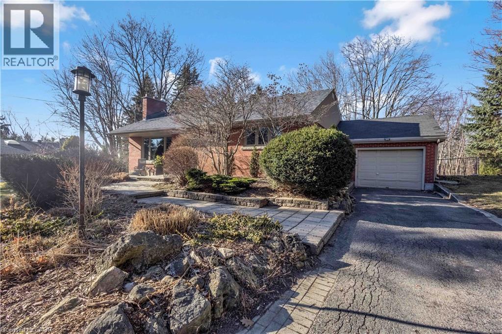 1898 WATERDOWN Road, Burlington, Ontario