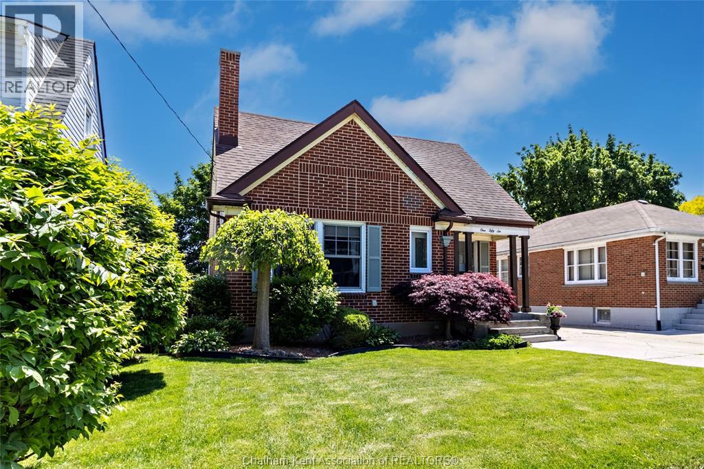 156 Emma Street, Chatham, Ontario  N7L 1B3 - Photo 3 - 26012472