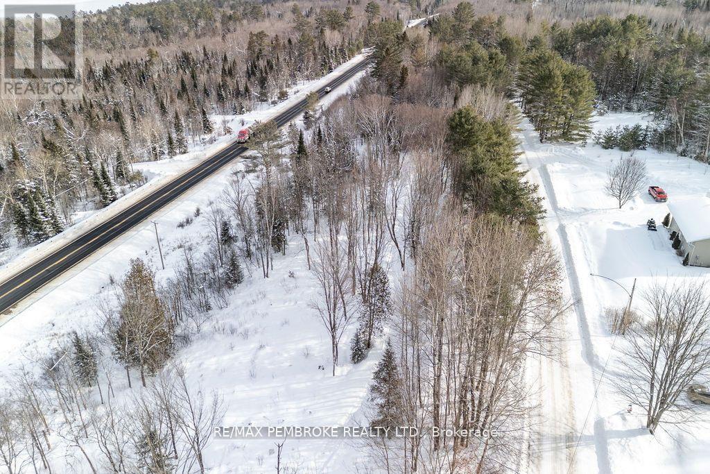 88 Lance Road, Laurentian Hills, Ontario  K0J 1P0 - Photo 15 - X13220998