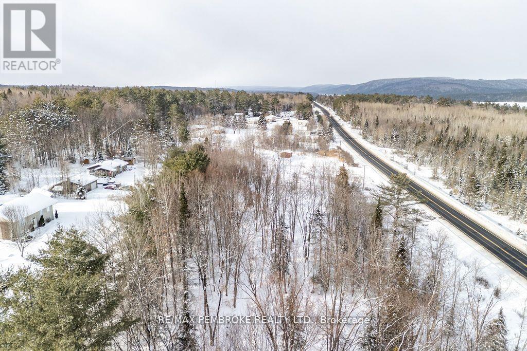 88 Lance Road, Laurentian Hills, Ontario  K0J 1P0 - Photo 16 - X13220998