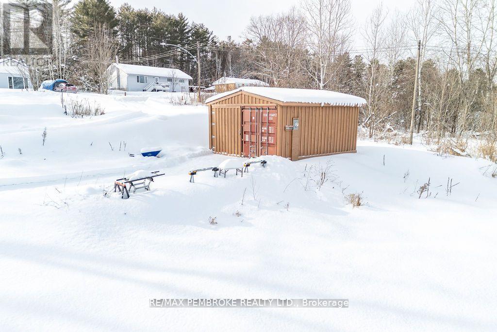 88 Lance Road, Laurentian Hills, Ontario  K0J 1P0 - Photo 4 - X13220998