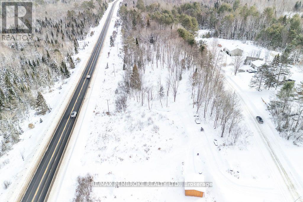 88 Lance Road, Laurentian Hills, Ontario  K0J 1P0 - Photo 9 - X13220998