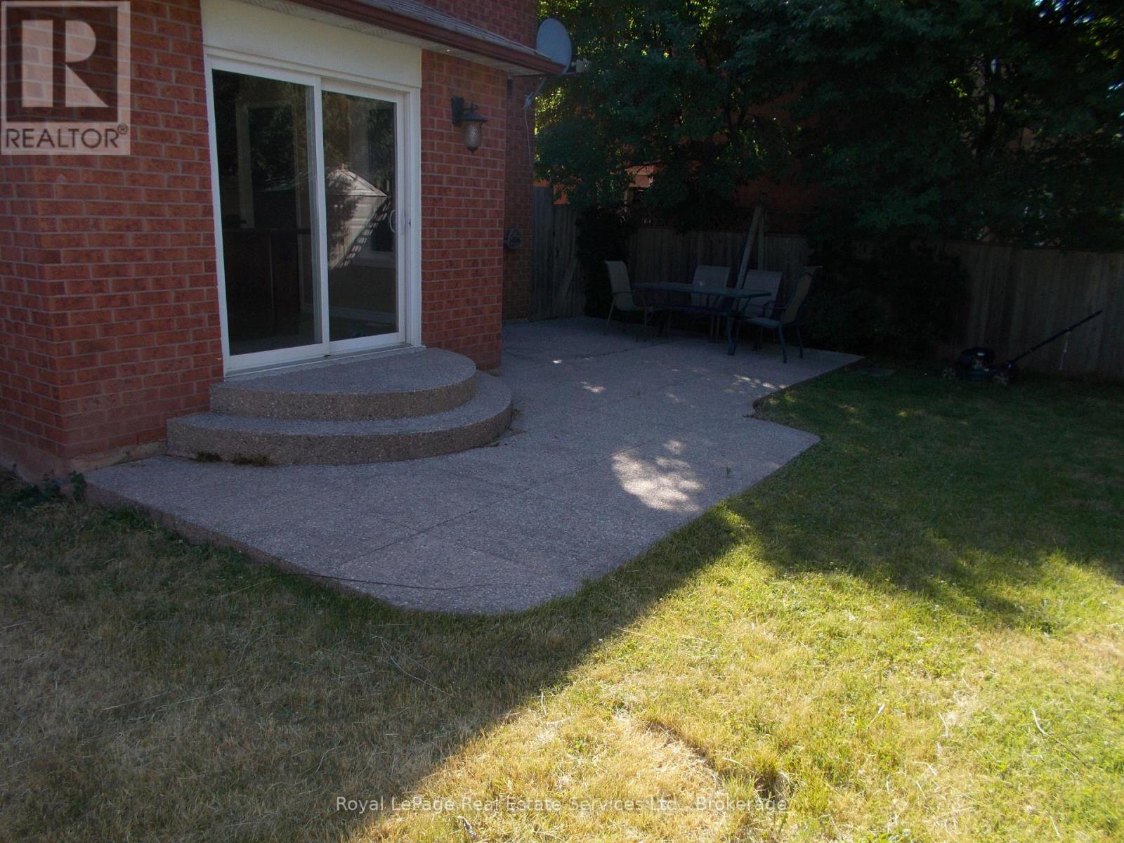 2208 Golden Briar Trail, Oakville, Ontario  L6H 4T8 - Photo 16 - W13221060