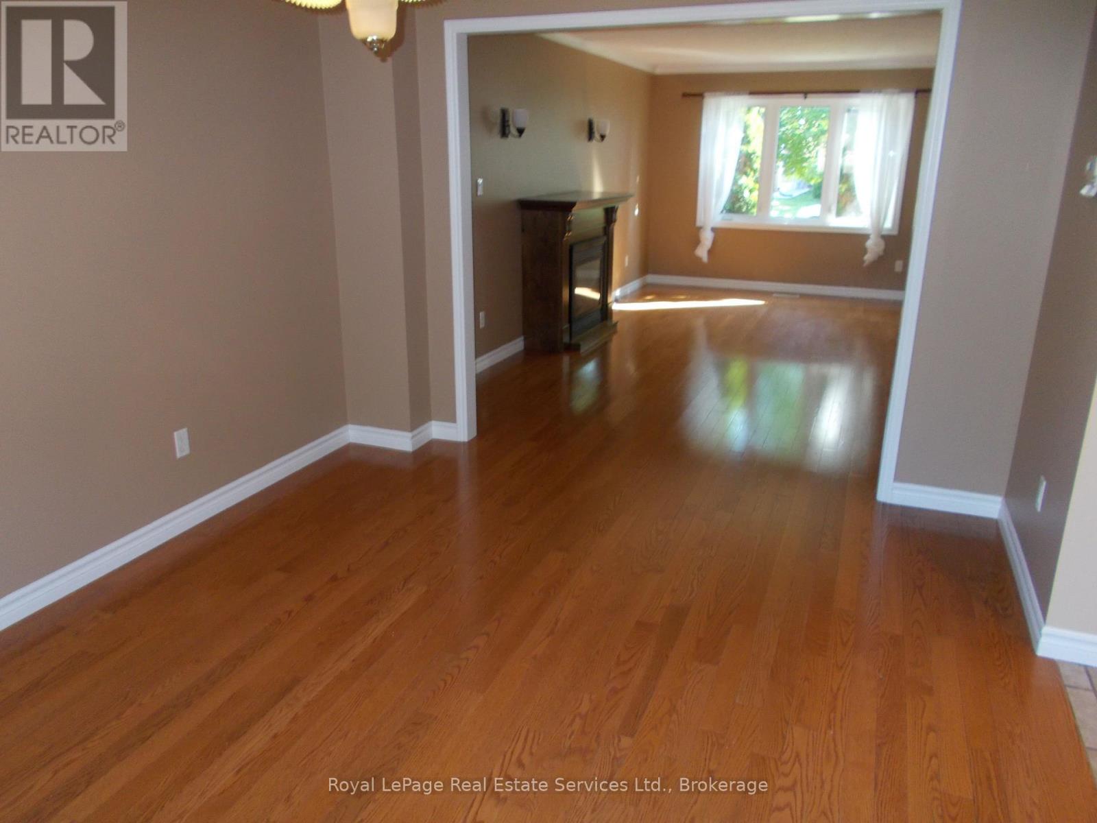 2208 Golden Briar Trail, Oakville, Ontario  L6H 4T8 - Photo 3 - W13221060