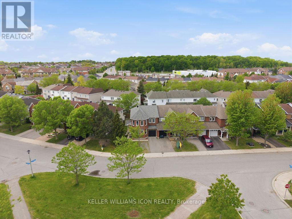 90 Sunvale Way, Ottawa, Ontario  K2G 6X4 - Photo 2 - X13221106
