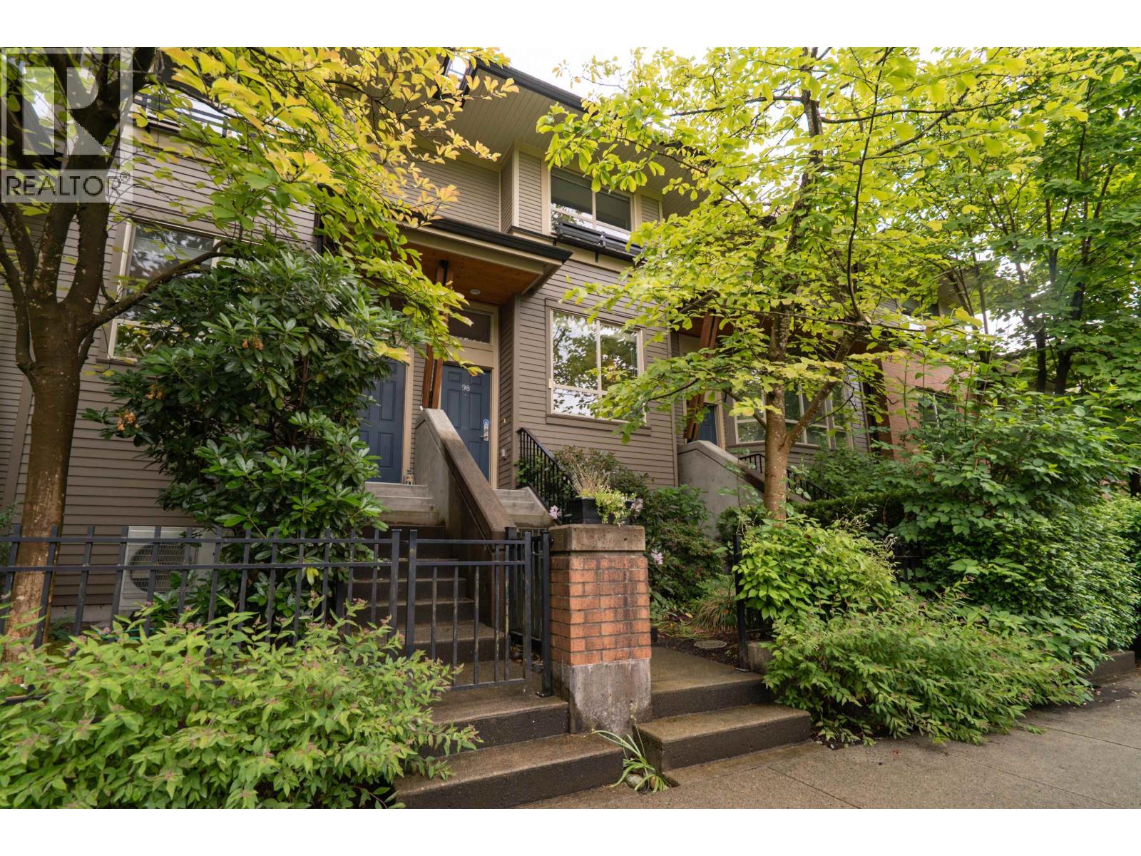 98 100 Klahanie Drive, Port Moody, British Columbia  V3H 5K3 - Photo 38 - R3130099