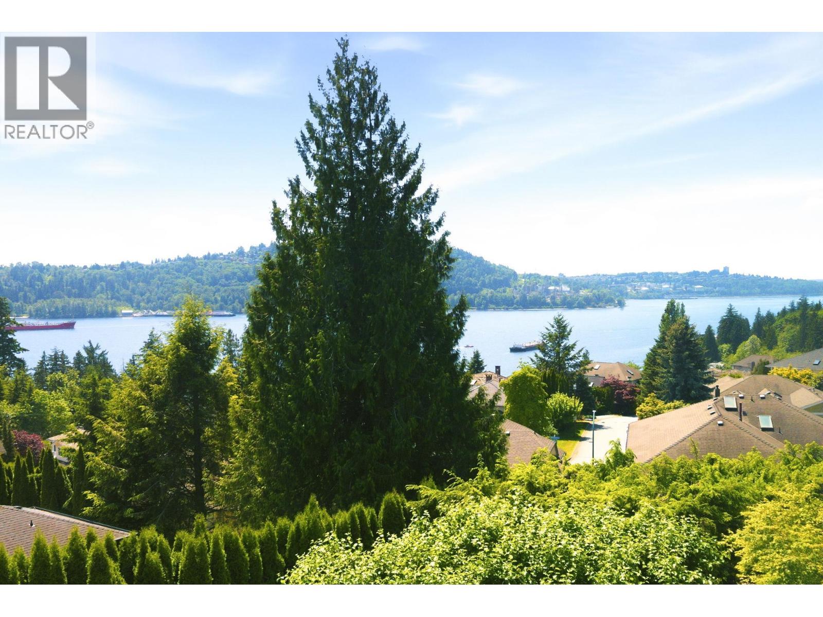 4015 Cummins Place, North Vancouver, British Columbia  V7G 2E8 - Photo 14 - R3130092