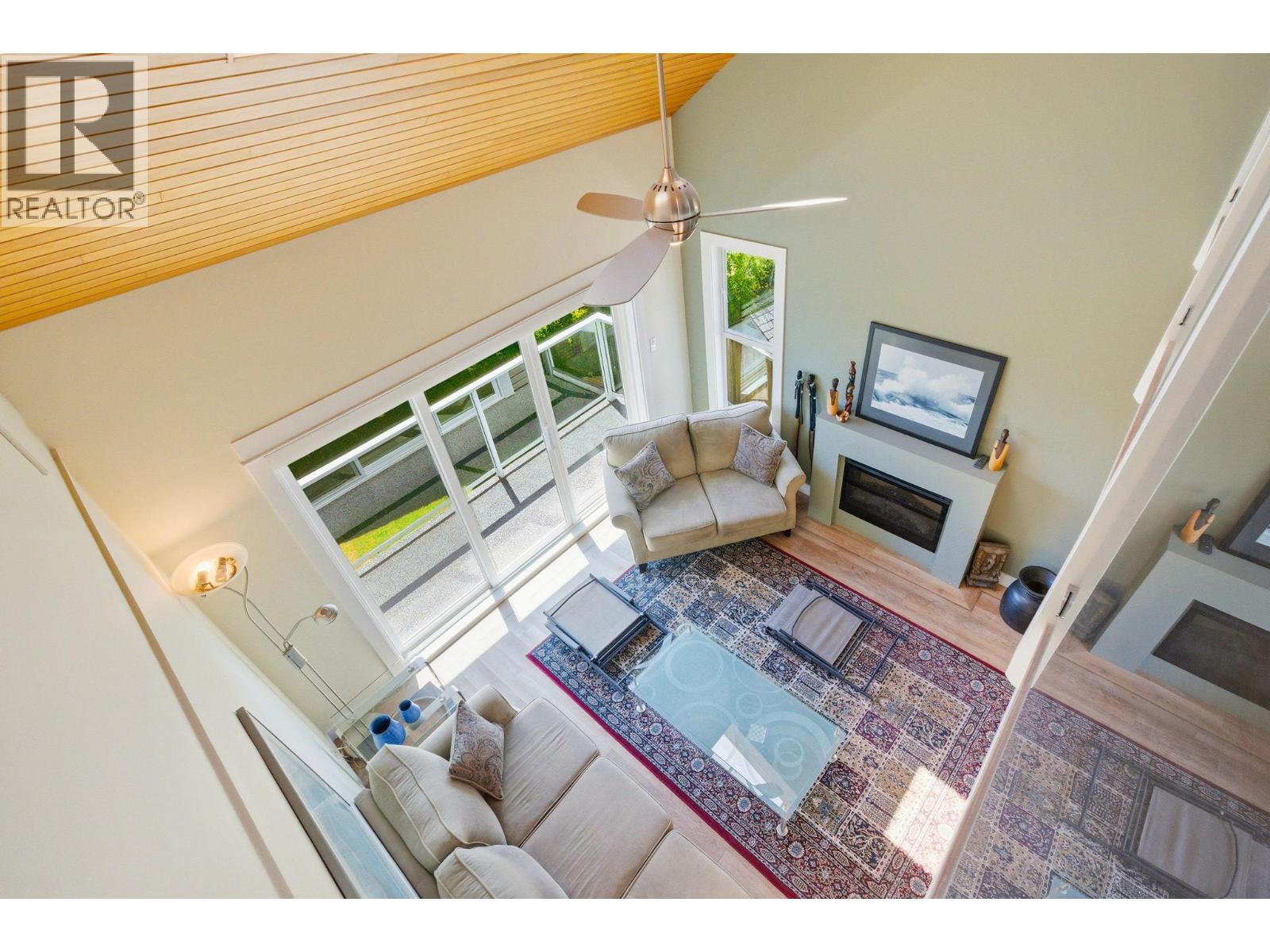 4015 Cummins Place, North Vancouver, British Columbia  V7G 2E8 - Photo 17 - R3130092