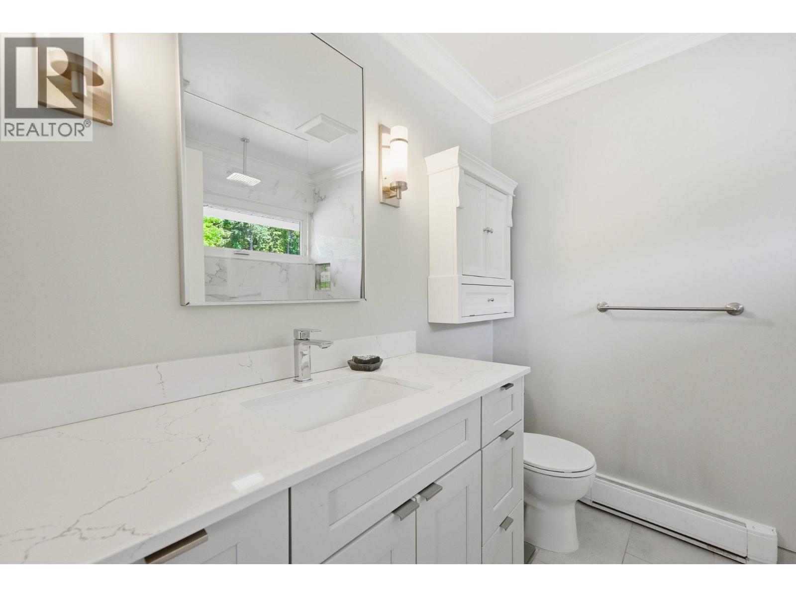 4015 Cummins Place, North Vancouver, British Columbia  V7G 2E8 - Photo 21 - R3130092