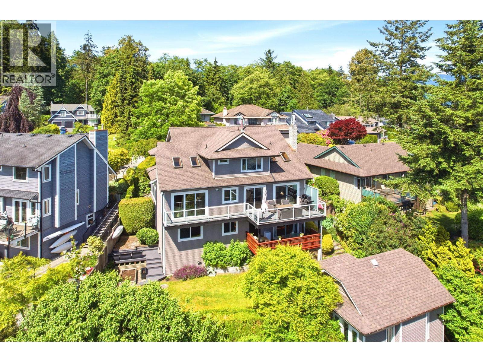 4015 Cummins Place, North Vancouver, British Columbia  V7G 2E8 - Photo 37 - R3130092