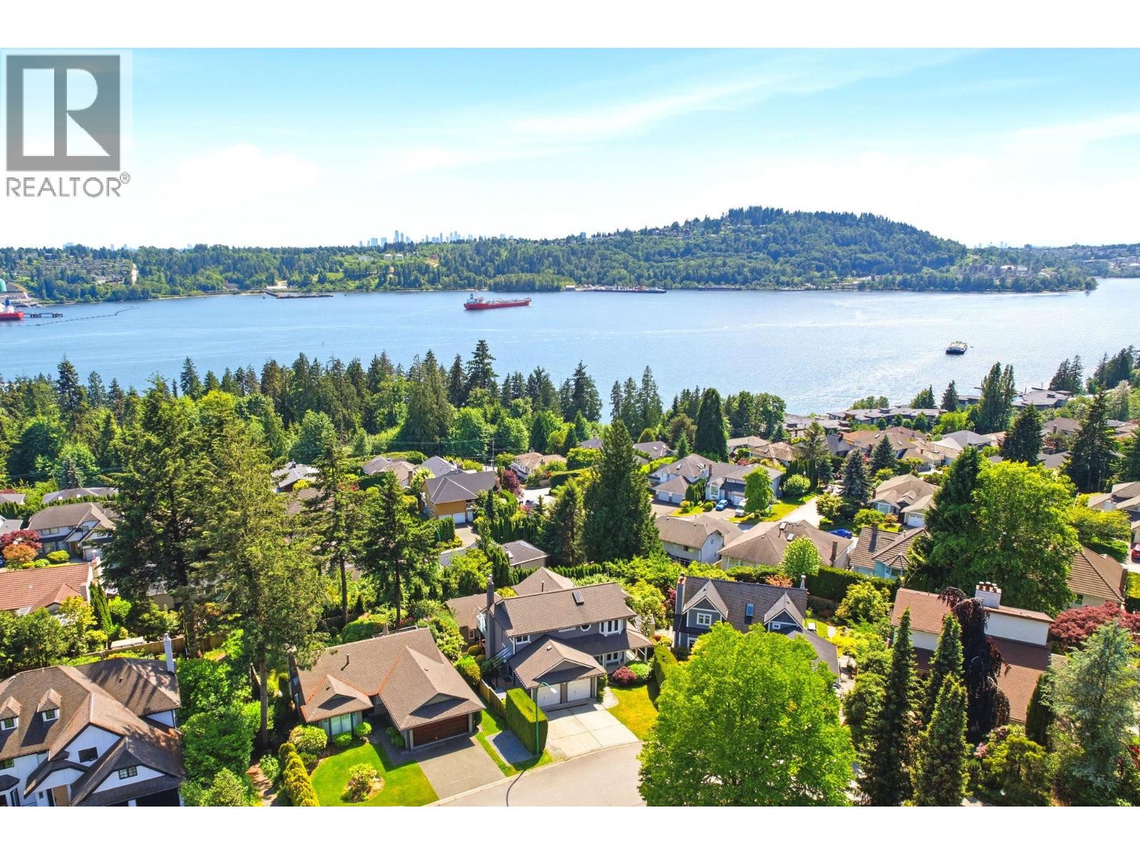 4015 Cummins Place, North Vancouver, British Columbia  V7G 2E8 - Photo 38 - R3130092