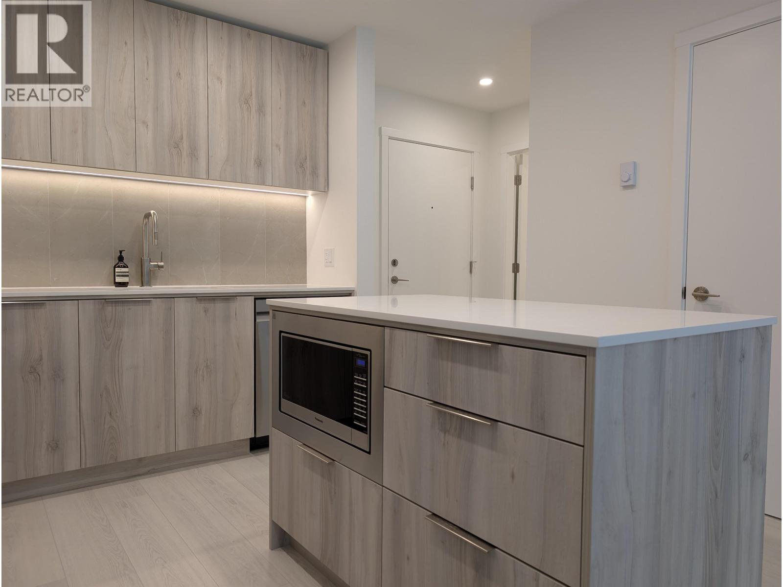 313 3594 Malsum Drive, North Vancouver, British Columbia  V7G 0B5 - Photo 5 - R3130072