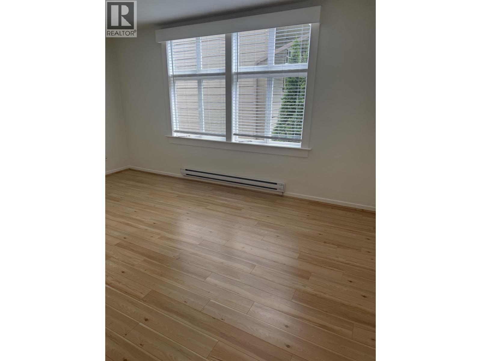 102 3371 Chesterfield Avenue, North Vancouver, British Columbia  V7N 3N2 - Photo 2 - R3130075