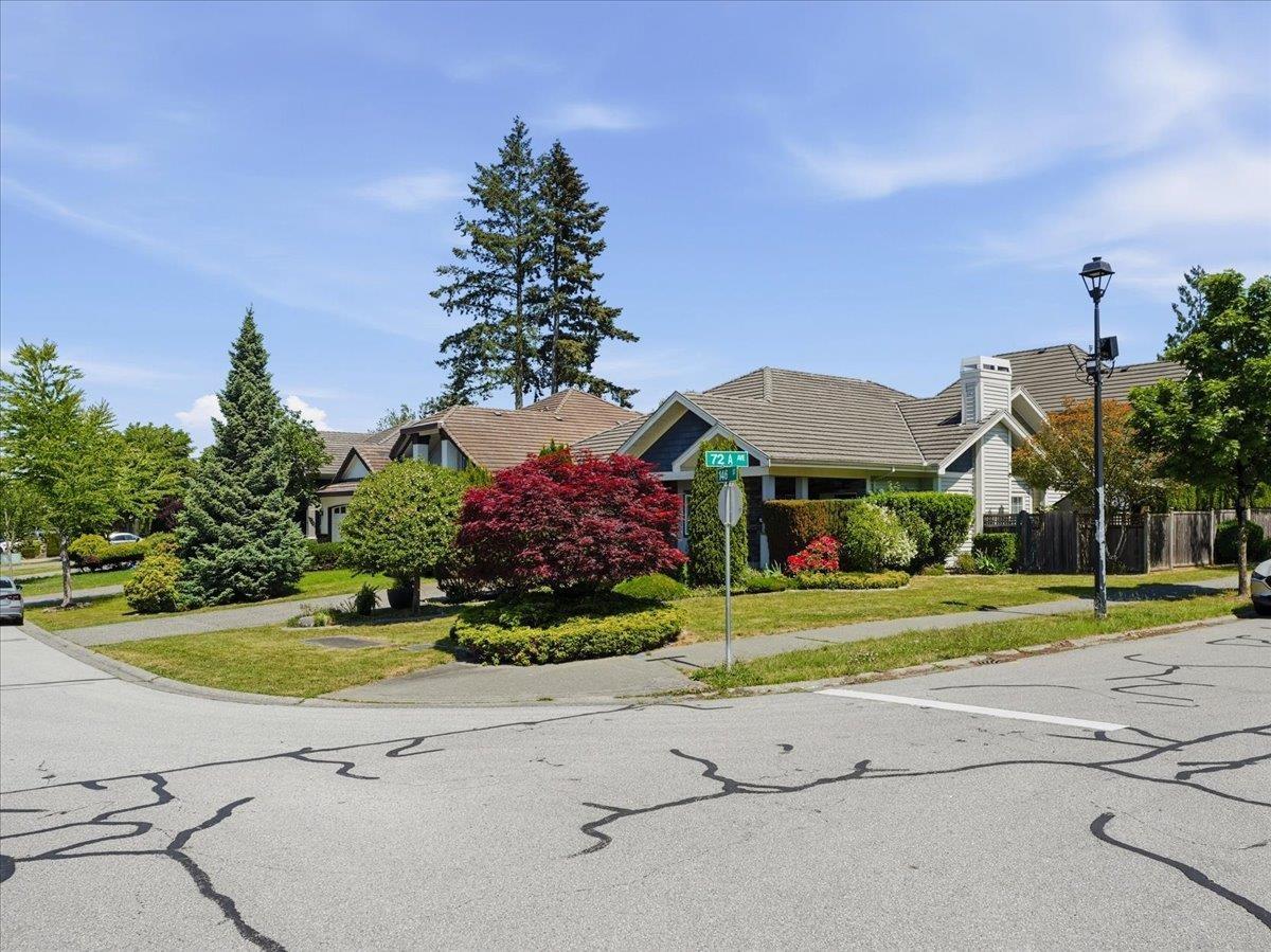 7258 146 STREET, surrey, British Columbia