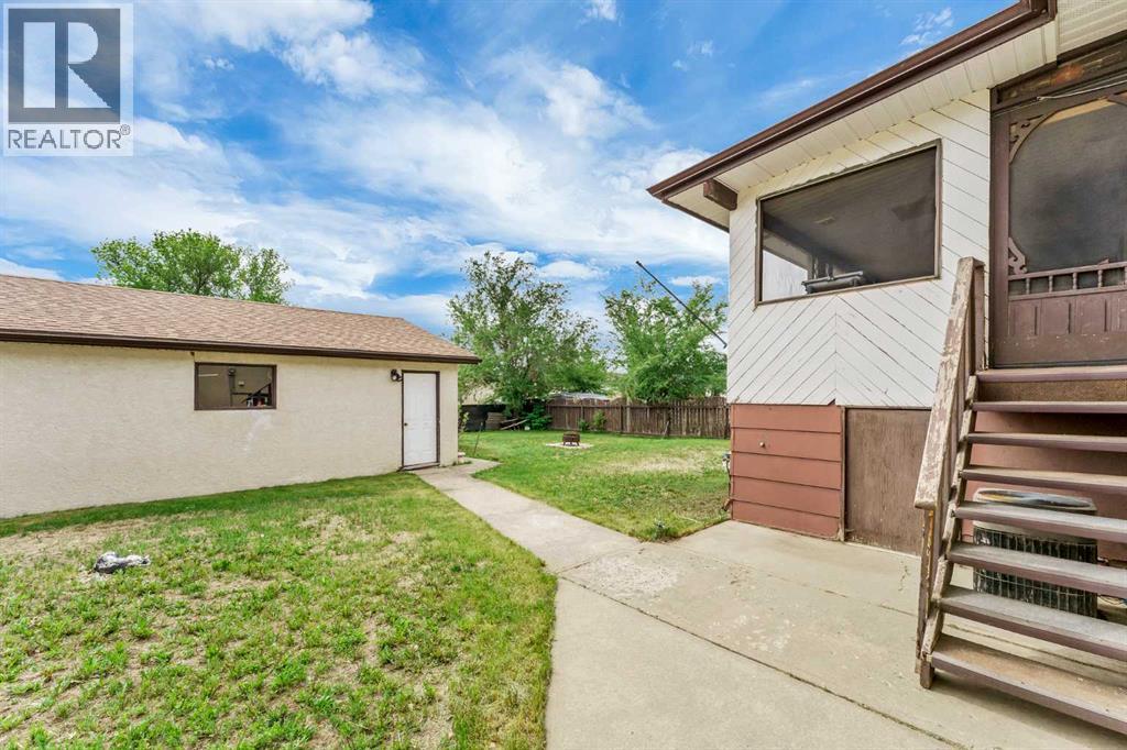 173 Cypress Way SE, Medicine Hat, Alberta  T1B 1L5 - Photo 41 - A2315038