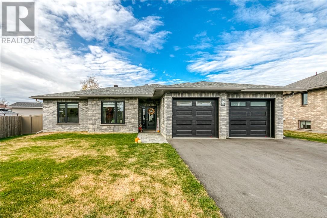 56 Oak Street, Capreol, Ontario  P0M 1H0 - Photo 2 - 2128206