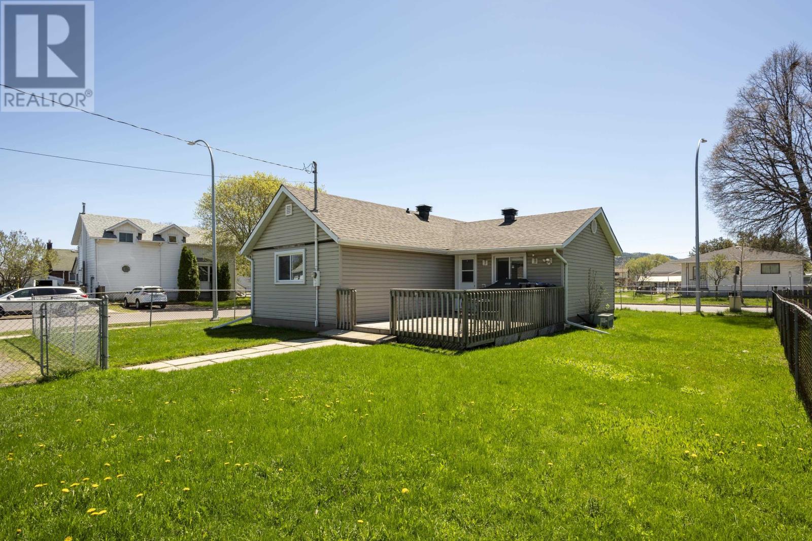 1401 Frederica St W, Thunder Bay, Ontario  P7E 3Y7 - Photo 8 - TB2601273