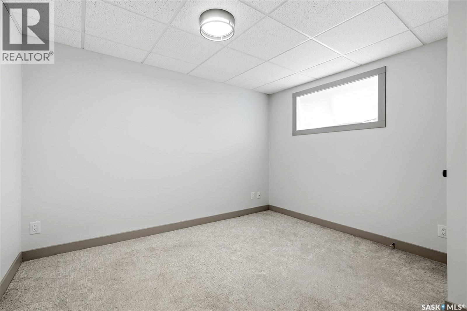 306 Howe Place, Regina, Saskatchewan  S4R 8M5 - Photo 29 - SK037127