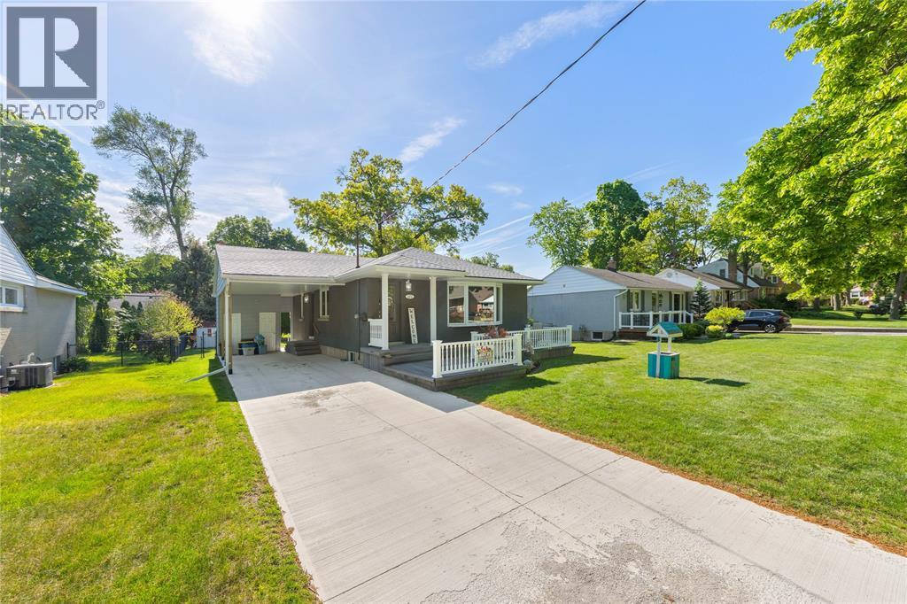 1272 Coral Way, Sarnia, Ontario  N7V 3R8 - Photo 2 - 26012578
