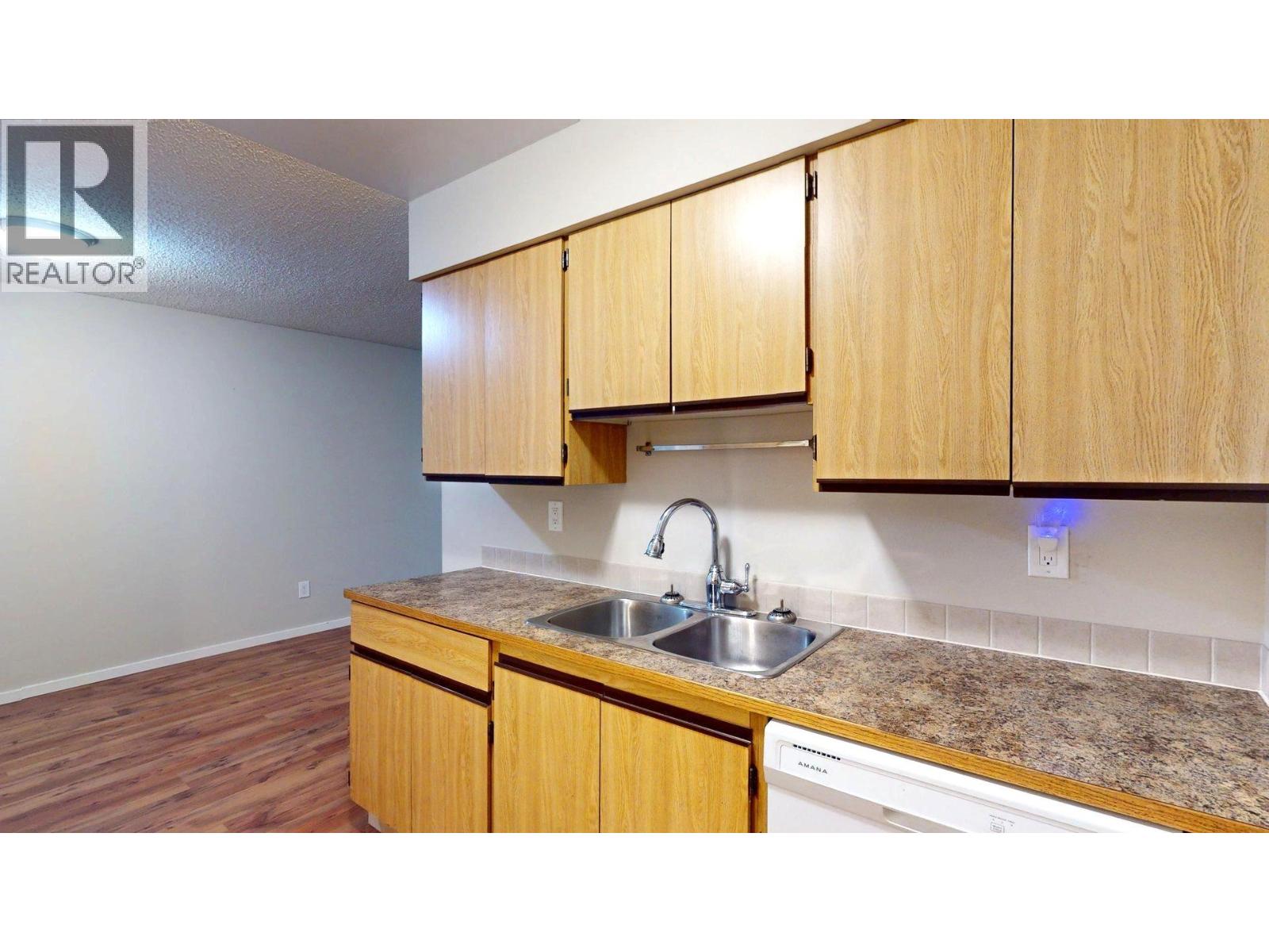 775 Balmer Crescent Unit# 103, Elkford, British Columbia  V0B 1H0 - Photo 4 - 10389524
