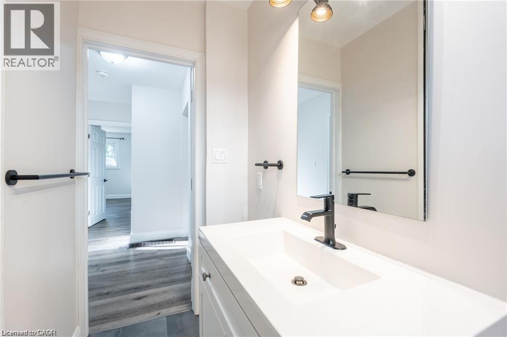 92 South Bend Road W Unit# Upper, Hamilton, Ontario  L9C 1N1 - Photo 19 - 40834791