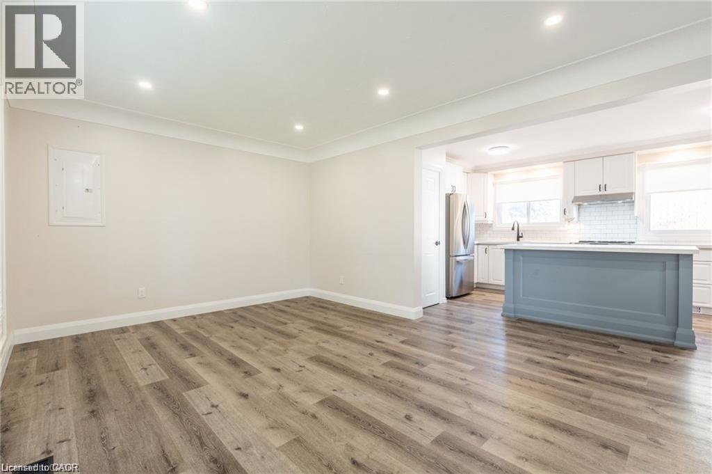 92 South Bend Road W Unit# Upper, Hamilton, Ontario  L9C 1N1 - Photo 6 - 40834791