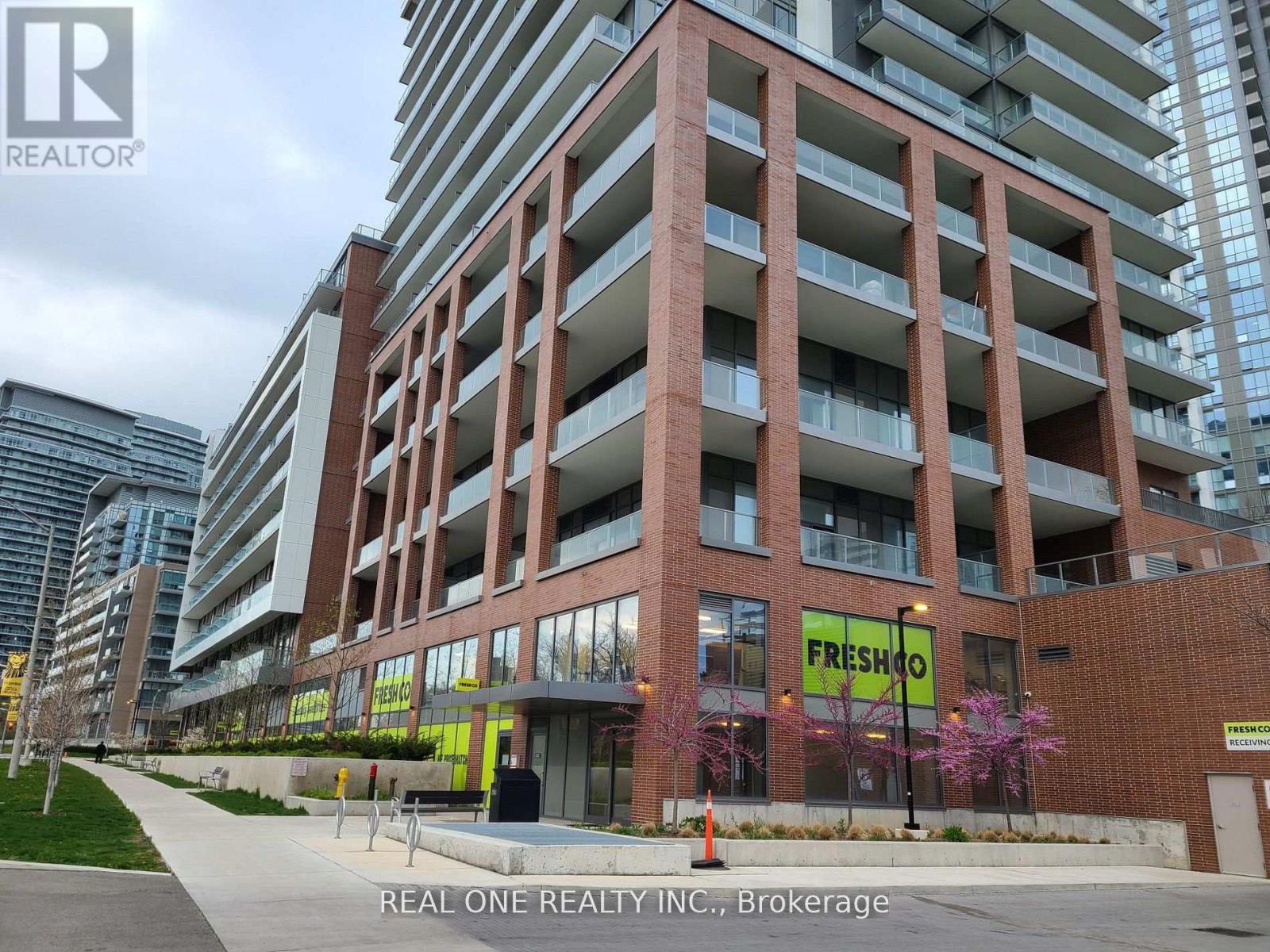 702 - 38 Forest Manor Road, Toronto, Ontario  M2J 0H4 - Photo 2 - C13220988