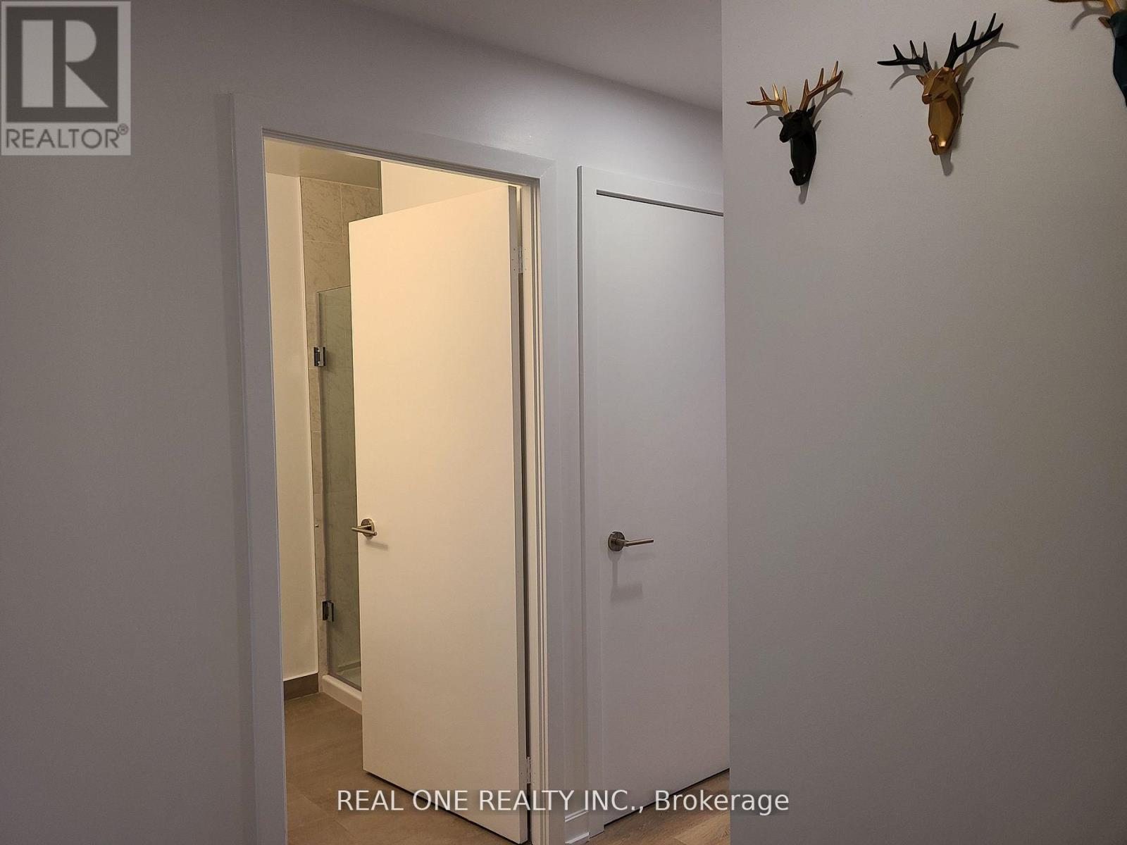 702 - 38 Forest Manor Road, Toronto, Ontario  M2J 0H4 - Photo 5 - C13220988