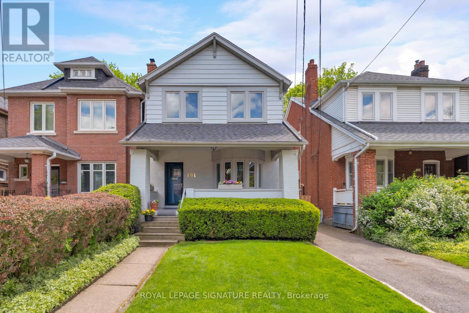 101 Deloraine Avenue, Toronto, Ontario  M5M 2B1 - Photo 3 - C13221018