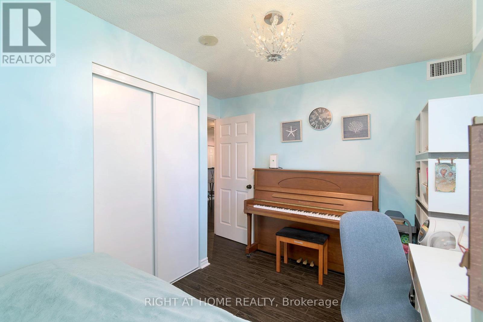 210 - 7 Lorraine Drive, Toronto, Ontario  M2N 7H2 - Photo 24 - C13221068