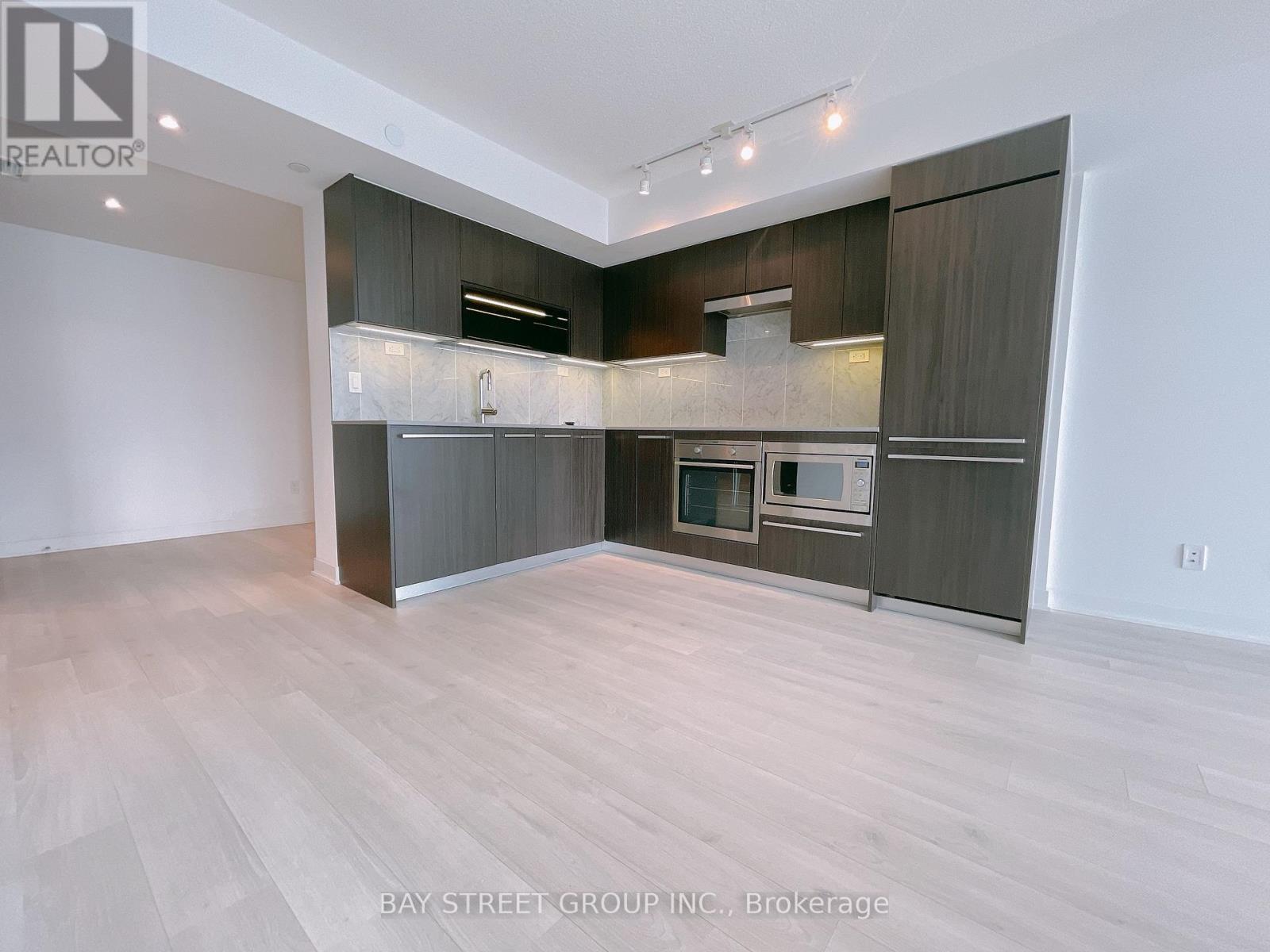 2601 - 70 Queens Wharf Road, Toronto, Ontario  M5V 0J2 - Photo 2 - C13221156