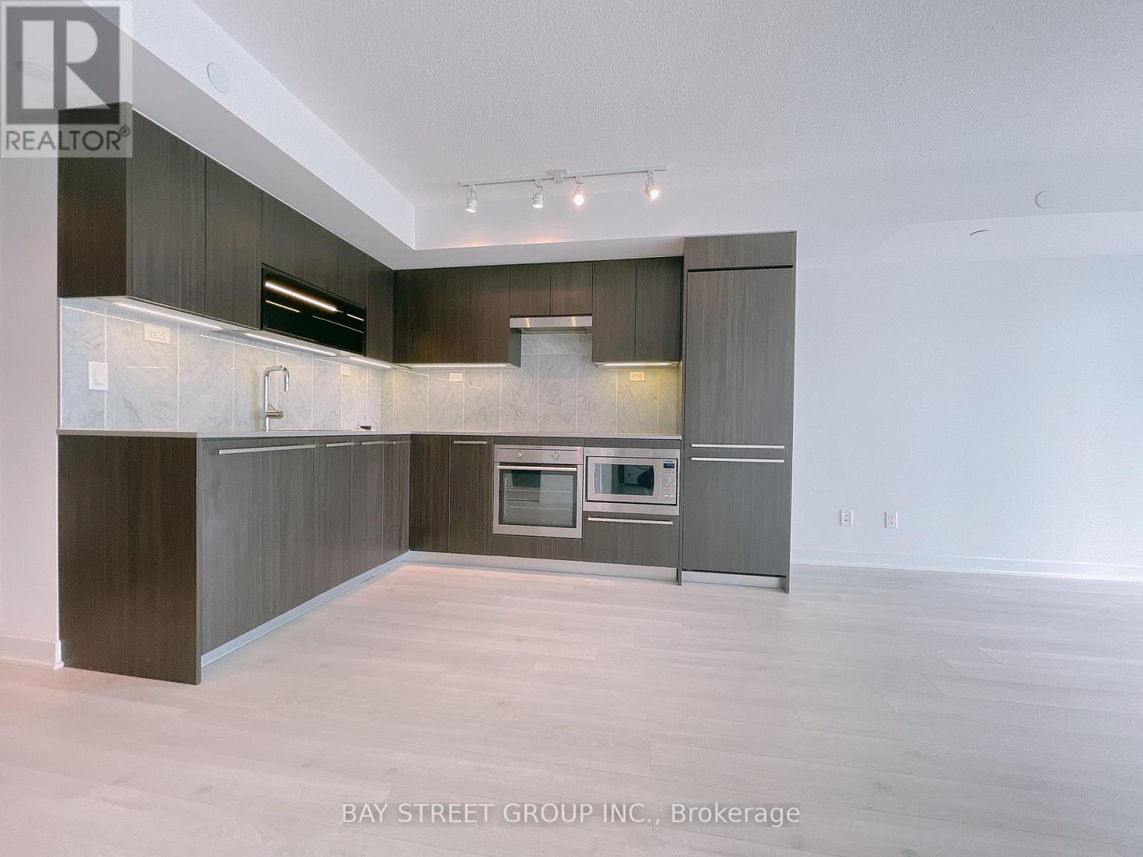 2601 - 70 Queens Wharf Road, Toronto, Ontario  M5V 0J2 - Photo 3 - C13221156