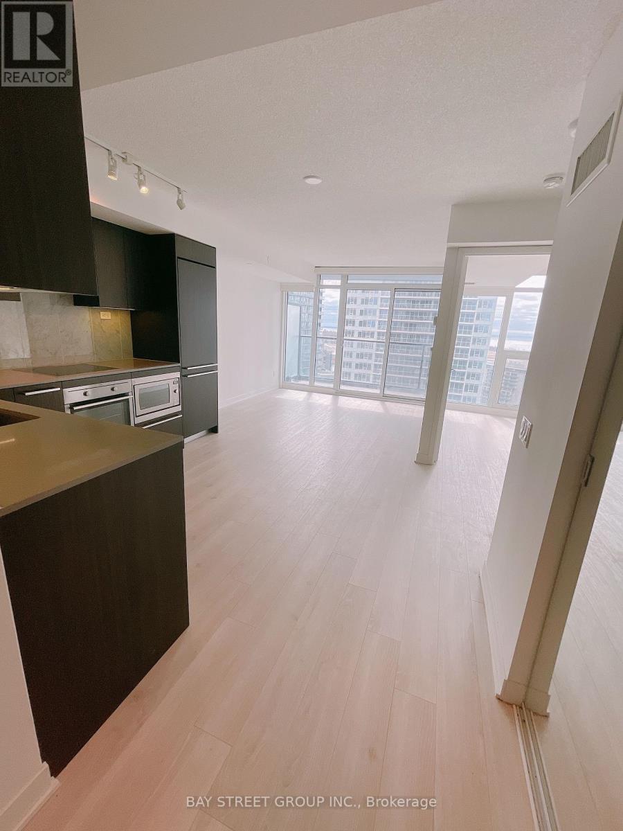 2601 - 70 Queens Wharf Road, Toronto, Ontario  M5V 0J2 - Photo 4 - C13221156