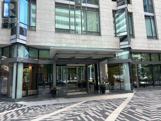 5002 - 45 Charles Street E, Toronto, Ontario  M4Y 0B8 - Photo 2 - C13217564