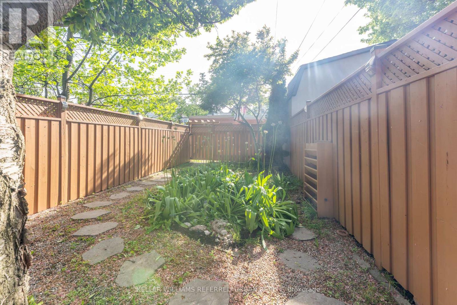 102 Gough Avenue, Toronto, Ontario  M4K 3N8 - Photo 25 - E13221006