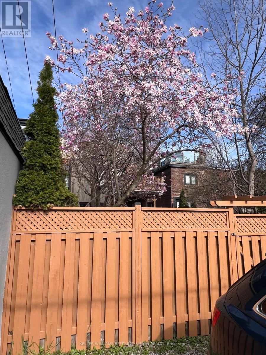 102 Gough Avenue, Toronto, Ontario  M4K 3N8 - Photo 28 - E13221006