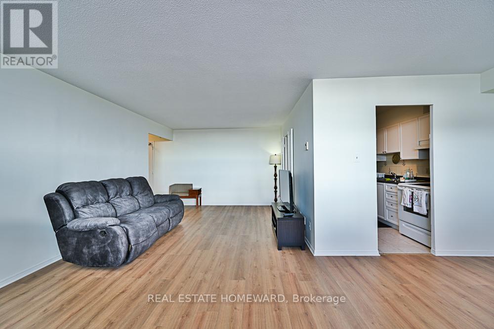 1015 - 2550 Pharmacy Avenue, Toronto, Ontario  M1W 1H9 - Photo 23 - E13221078