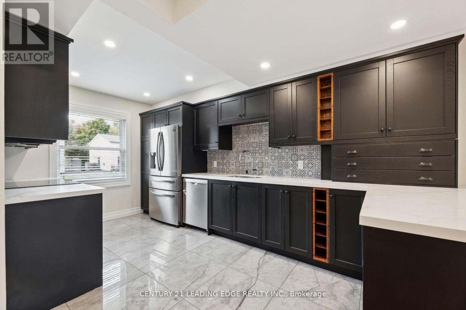 317 Homestead Drive, Oshawa, Ontario  L1J 6V2 - Photo 13 - E13221082