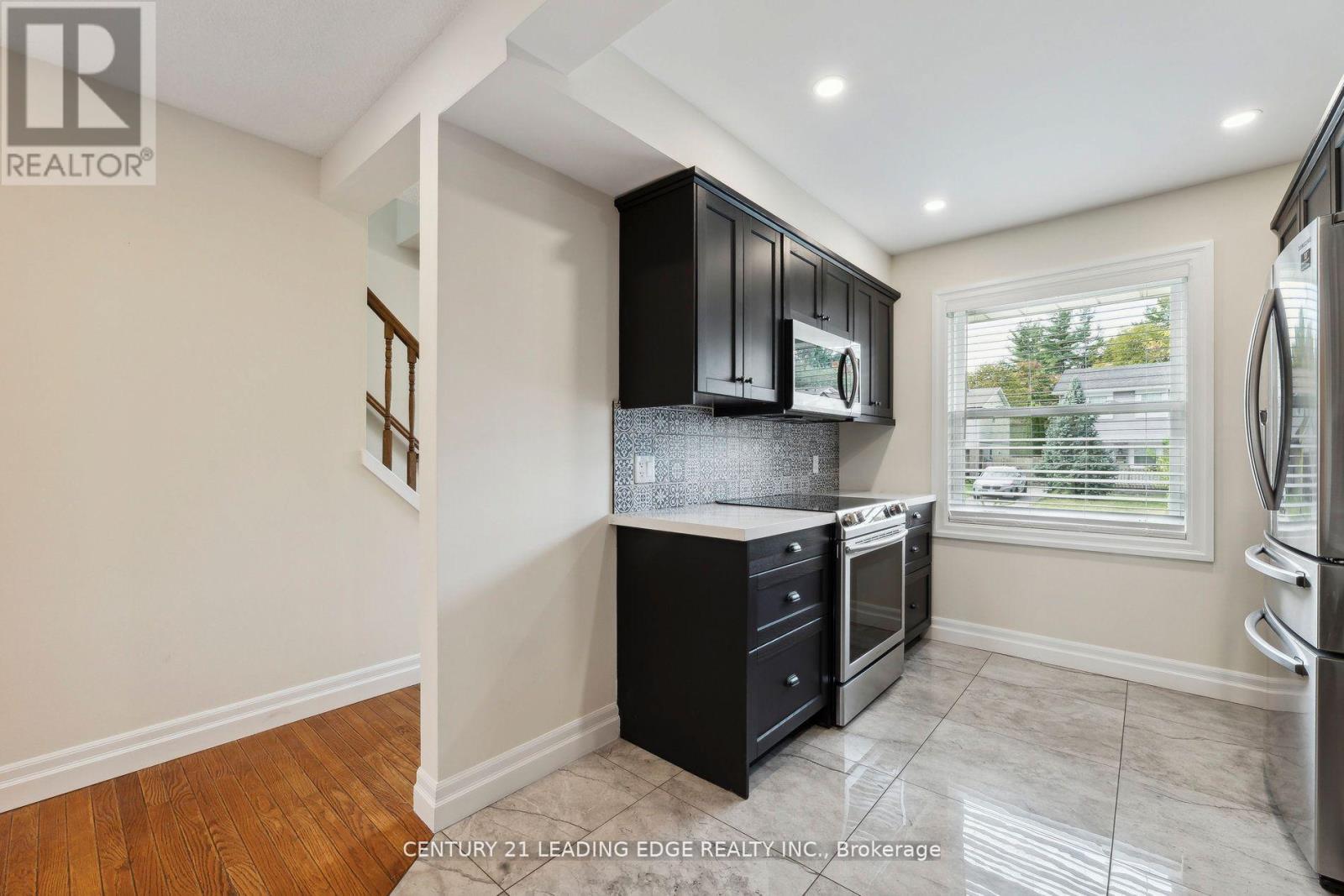 317 Homestead Drive, Oshawa, Ontario  L1J 6V2 - Photo 14 - E13221082