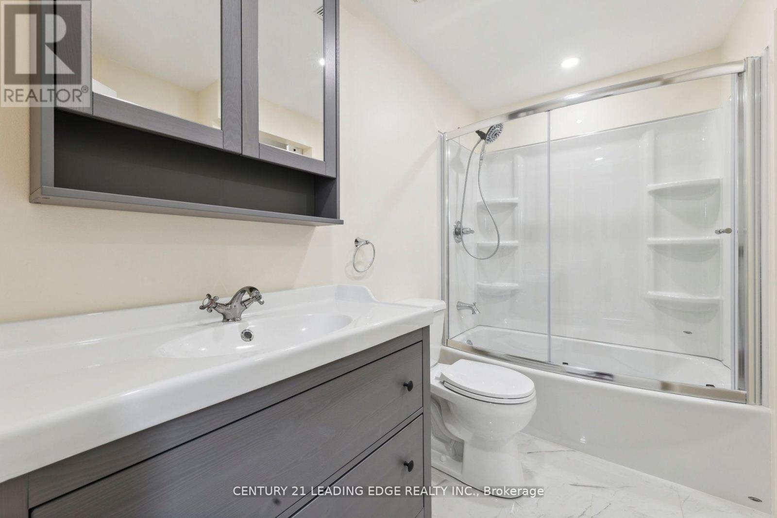317 Homestead Drive, Oshawa, Ontario  L1J 6V2 - Photo 24 - E13221082